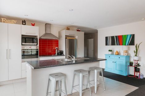 Photo of property in 56 Fairfax Crescent, Pyes Pa, Tauranga, 3112