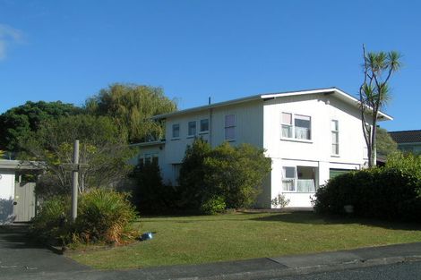 Photo of property in 34 Merriefield Avenue, Forrest Hill, Auckland, 0620