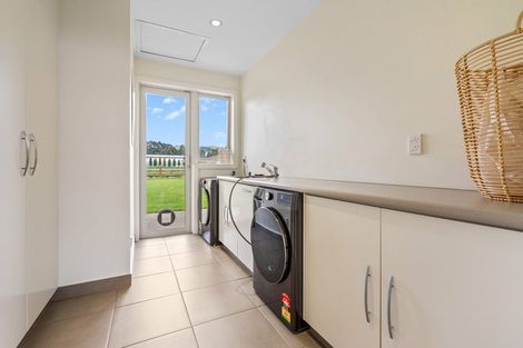 Photo of property in 100 Wingatui Road, Mosgiel, 9024