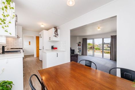 Photo of property in 51 Dewe Avenue, Feilding, 4702