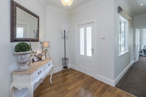 Photo of property in 47 Kawiu Road, Levin, 5510