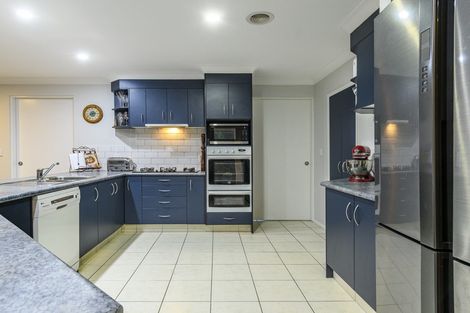 Photo of property in 8 La Colina Place, Bethlehem, Tauranga, 3110