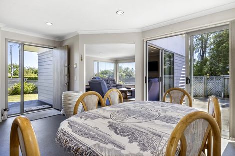 Photo of property in 2/30 Ingle Avenue, Waipahihi, Taupo, 3330