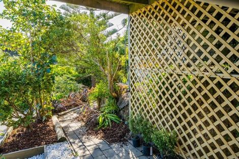 Photo of property in 84 Cluny Road, Plimmerton, Porirua, 5026