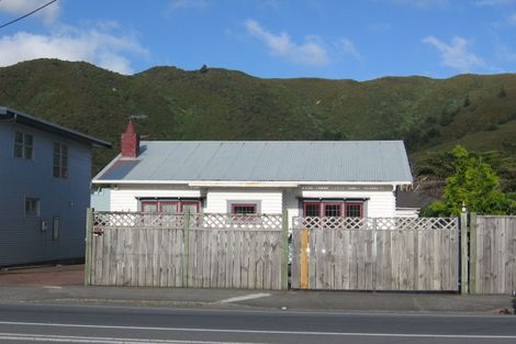 Photo of property in 1/296 Waiwhetu Road, Fairfield, Lower Hutt, 5011