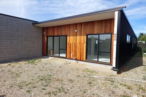 Photo of property in 8a Holmes Street, Waimate, 7924