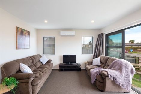 Photo of property in 12 Broadbent Street, Riccarton, Christchurch, 8041