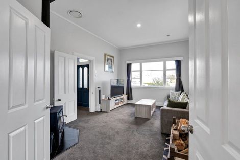 Photo of property in 36 Cloten Road, Stratford, 4332