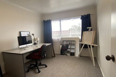 Photo of property in 1 Barry Street, Ferndale, New Plymouth, 4310
