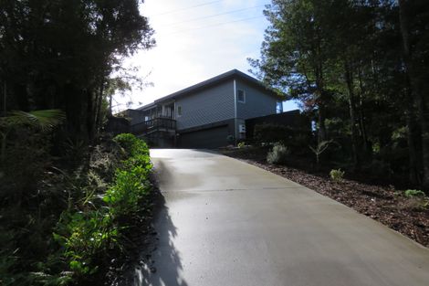 Photo of property in 4 Broadview Road, Opua, 0200