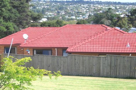 Photo of property in 28 Heathglen Place, Bayview, Auckland, 0629