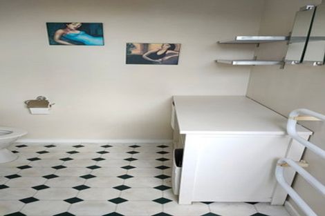 Photo of property in 295 Main Road, Tawa, Wellington, 5028