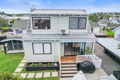 Photo of property in 16b Bay Street, Red Beach, 0932