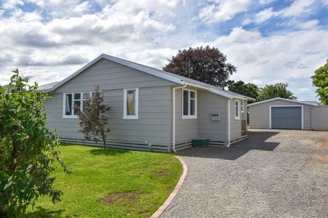 Photo of property in 32 Rhodes Street, Carterton, 5713