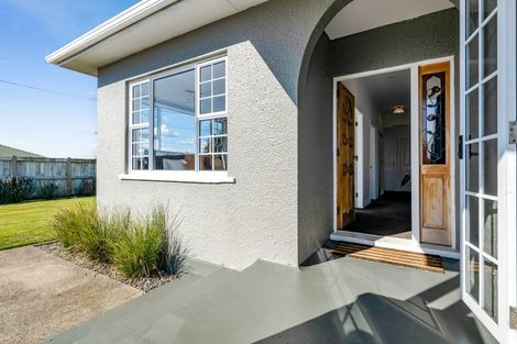 Photo of property in 11 Fantham Street, Hawera, 4610