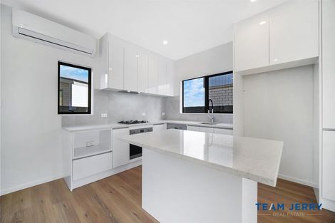 Photo of property in 40a Crestview Rise, Papakura, 2110