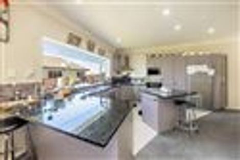 Photo of property in 29 Chieftain Rise, Goodwood Heights, Auckland, 2105