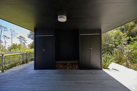 Photo of property in 15 Elizabeth Point Road, Kawau Island, 0920