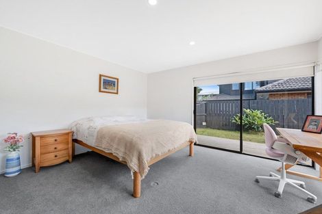 Photo of property in 1/21 Eastern Beach Road, Eastern Beach, Auckland, 2012