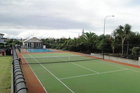 Photo of property in 4/1 Opito Way, East Tamaki, Auckland, 2013