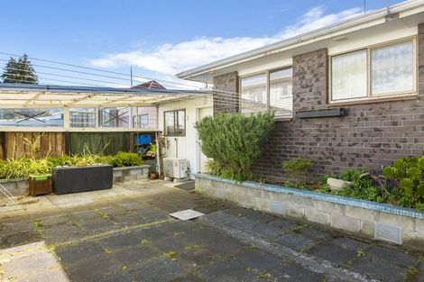 Photo of property in 2/2 Benzie Avenue, Elderslea, Upper Hutt, 5018