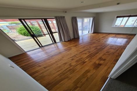 Photo of property in 43 Shirley Avenue, Papakura, 2110