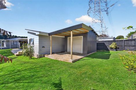 Photo of property in 3 Huruhuru Road, Massey, Auckland, 0614