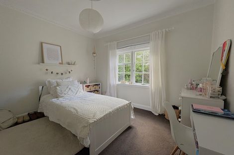 Photo of property in 26 Waitohu Road, York Bay, Lower Hutt, 5013