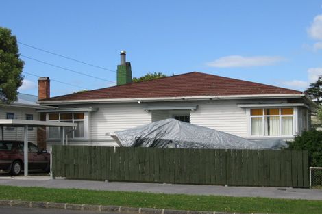 Photo of property in 19 Maranui Avenue, Point Chevalier, Auckland, 1022