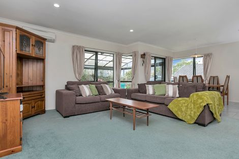 Photo of property in 4 Rush Creek Drive, Westgate, Auckland, 0614