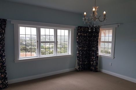 Photo of property in 17 Saint Michaels Crescent, Kelburn, Wellington, 6012