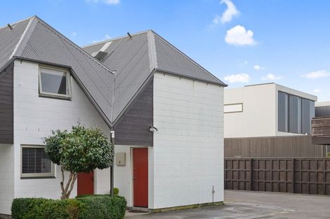 Photo of property in 8/30 Clissold Street, Merivale, Christchurch, 8014