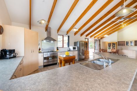 Photo of property in 20 Glentui Place, Waikawa, Picton, 7220