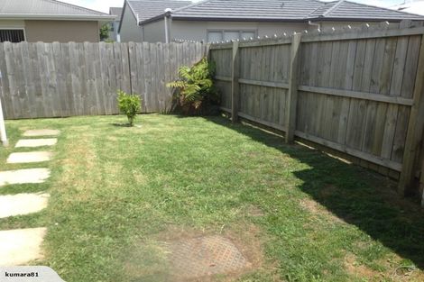 Photo of property in 8 Popokatea Drive, Takanini, 2112
