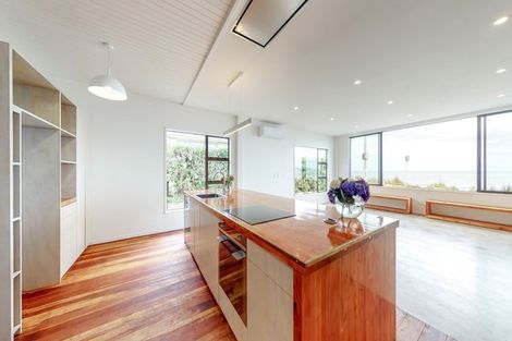 Photo of property in 4 The Parade, Paekakariki, 5034