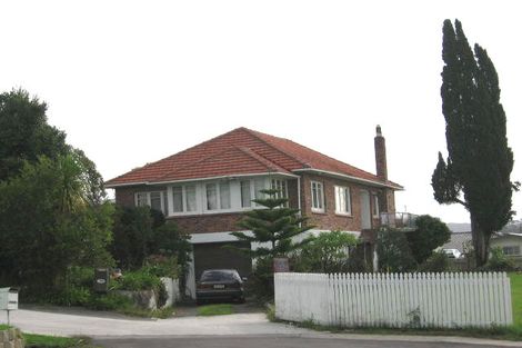 Photo of property in 302 Glengarry Road, Glen Eden, Auckland, 0602