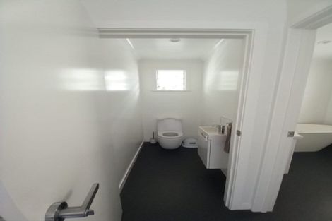 Photo of property in 20 Tamariki Avenue, Kelston, Auckland, 0602