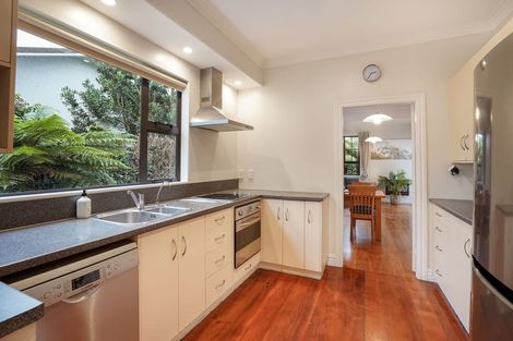Photo of property in 6 Centennial Drive, Hokowhitu, Palmerston North, 4410