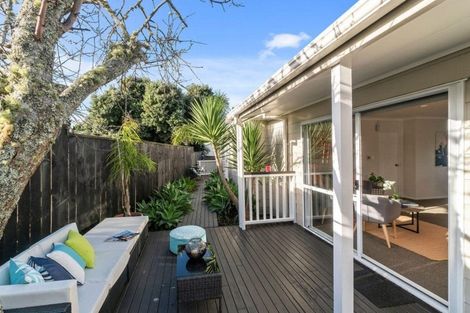 Photo of property in 1/3 Helga Crescent, Te Atatu Peninsula, Auckland, 0610