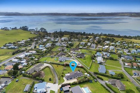 Photo of property in 16 Omana Avenue, Shelly Beach, Helensville, 0874