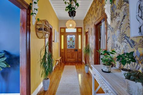 Photo of property in 24 Dunn Street, Egmont Village, 4372