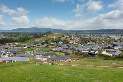 Photo of property in 10 Carnea Heights, Mosgiel, 9024