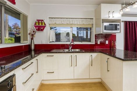 Photo of property in 1/65 High Road, Glenfield, Auckland, 0629