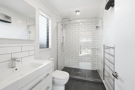 Photo of property in 1 Winterslow Lane, Rangiora, 7400