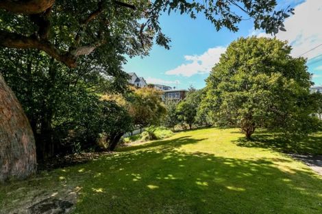 Photo of property in 35 Breakwater Road, Moturoa, New Plymouth, 4310