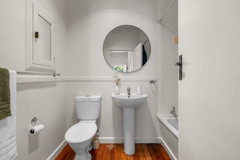 Photo of property in 127b Williams Street, Cambridge, 3434