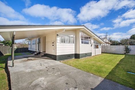 Photo of property in 70 Rowandale Avenue, Manurewa, Auckland, 2102