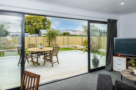 Photo of property in 8b Lee Place, Bader, Hamilton, 3206