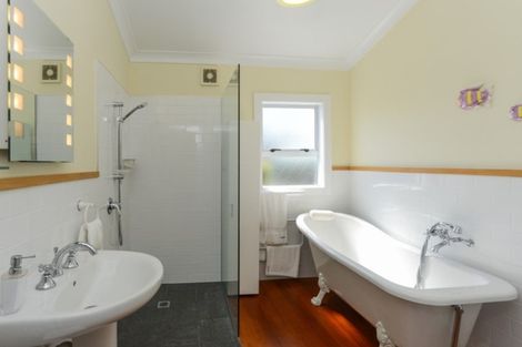 Photo of property in 115 Vigor Brown Street, Napier South, Napier, 4110