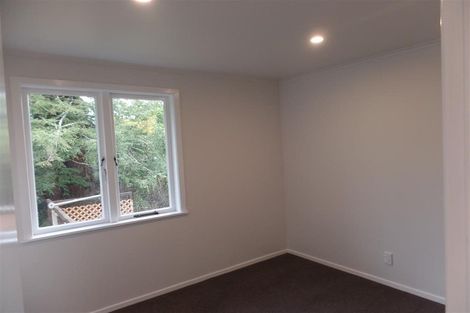 Photo of property in 16 Trojan Crescent, New Lynn, Auckland, 0600